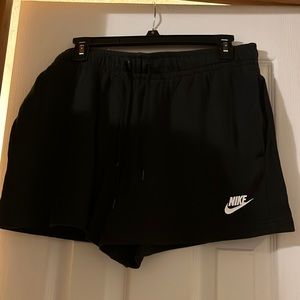 Nike High Waisted Cotton Shorts. Size Large. Black.